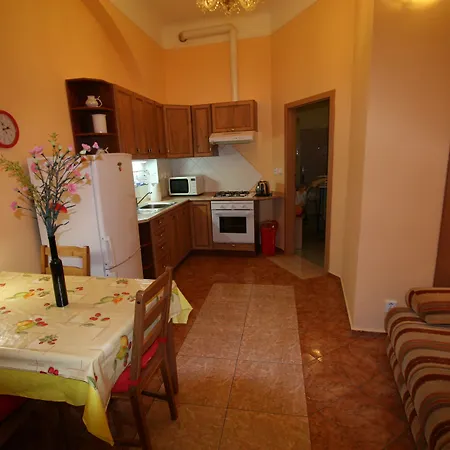 Lägenhet No. 2 Trziste 29